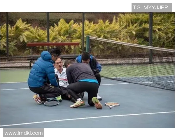 广州网球队在世界杯预选赛中以54分稳居积分榜首位