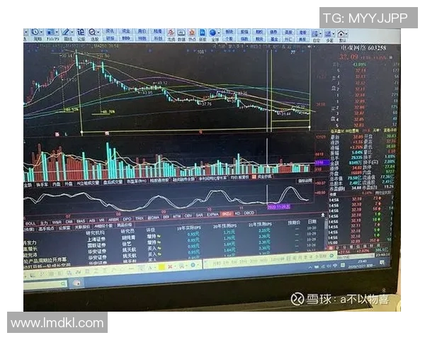 武汉篮球队与广州篮球队赛后技术分析与战术复盘探讨